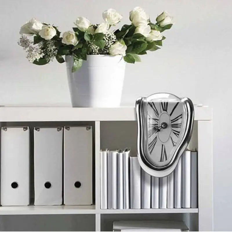 New Novel Surreal Melting Distorted Wall Clocks